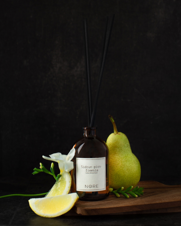 Sidrun•pirn•freesia kodulõhnastaja
